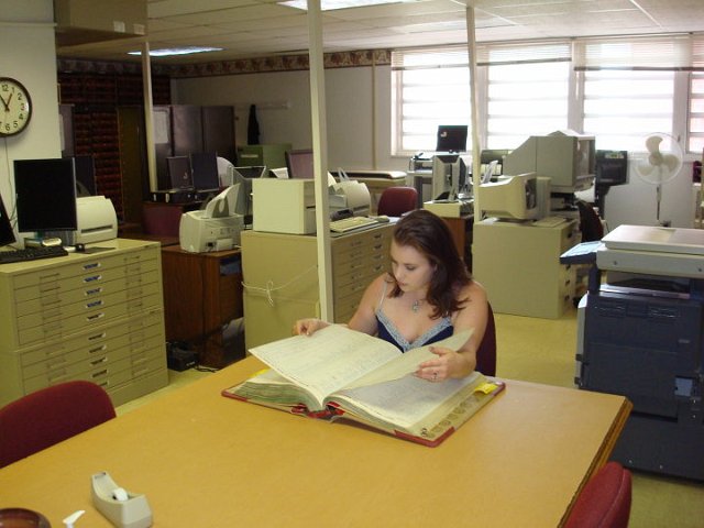 Laura researching deeds in Washington County Archives